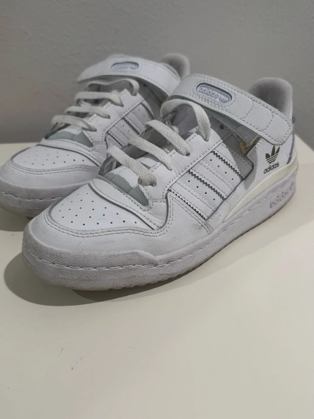 adidas Forum Low White Sneakers